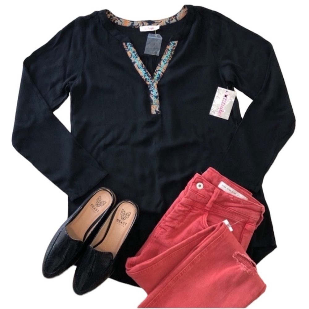 Le Same Long Sleeve Tunic Embroidered V-Neck Black NWT Women’s Size Medium